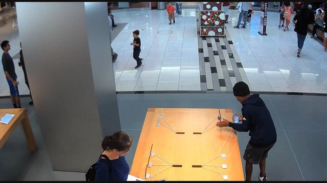Apple store robberies on the rise – but are thieves in for a surprise ...