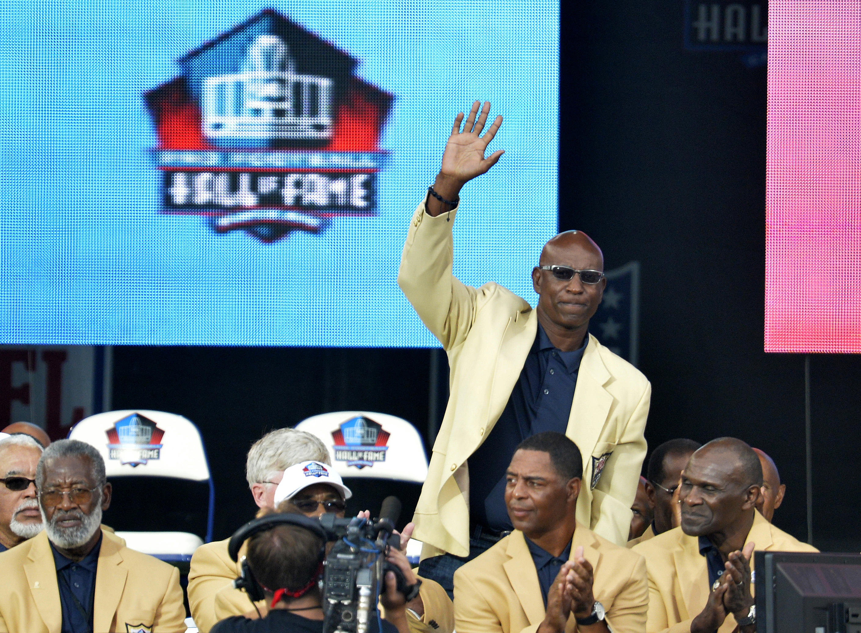 ESPN and The Pro Football Hall of Fame Extend Relationship Beyond 30 Years  with New Media Rights Agreement - ESPN Press Room U.S.