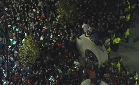 Red Sox fans celebrate another crown