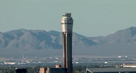 Air traffic controller at concert warned airport during Las Vegas shooting, Local Las Vegas