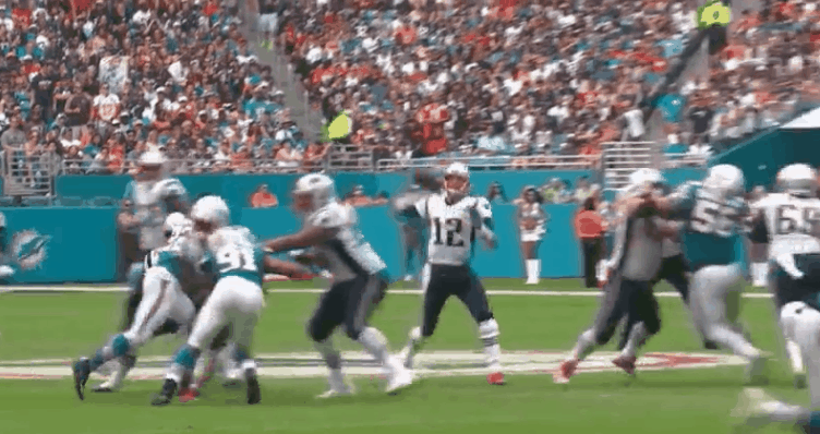 Tom Brady pass vs. Dolphins 