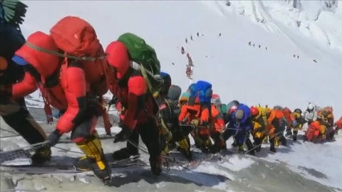 2 climbers die on Mount Everest, 3 still missing on world's highest