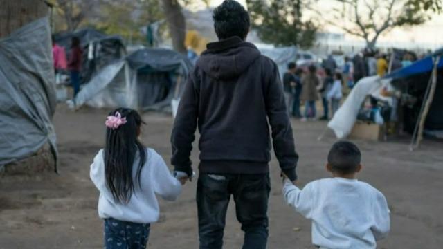 Attorneys for families held by ICE challenge lead lawyer in case ...