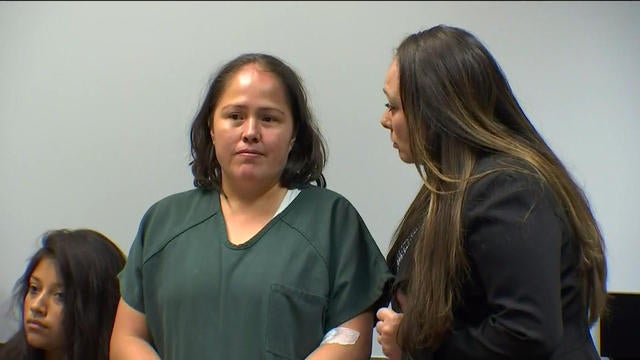 Mom accused of killing 4 kids and their father shows bizarre behavior ...