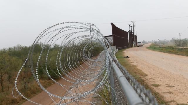 U.S. extends migrant expulsion policy, citing Delta variant and surge ...