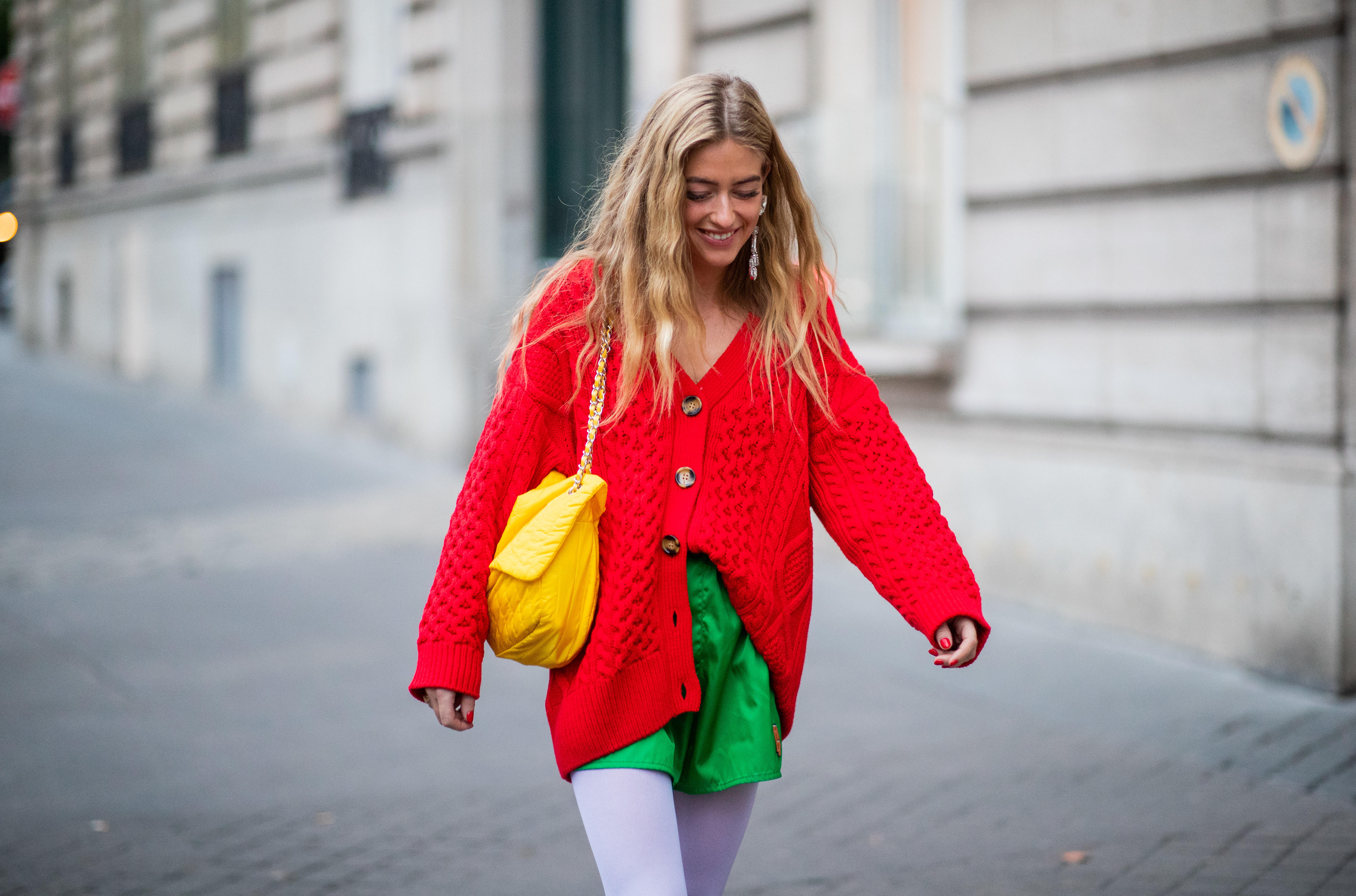 Street Style - Paris Fashion Week Womenswear Fall/Winter 2019/2020 : Day Five 