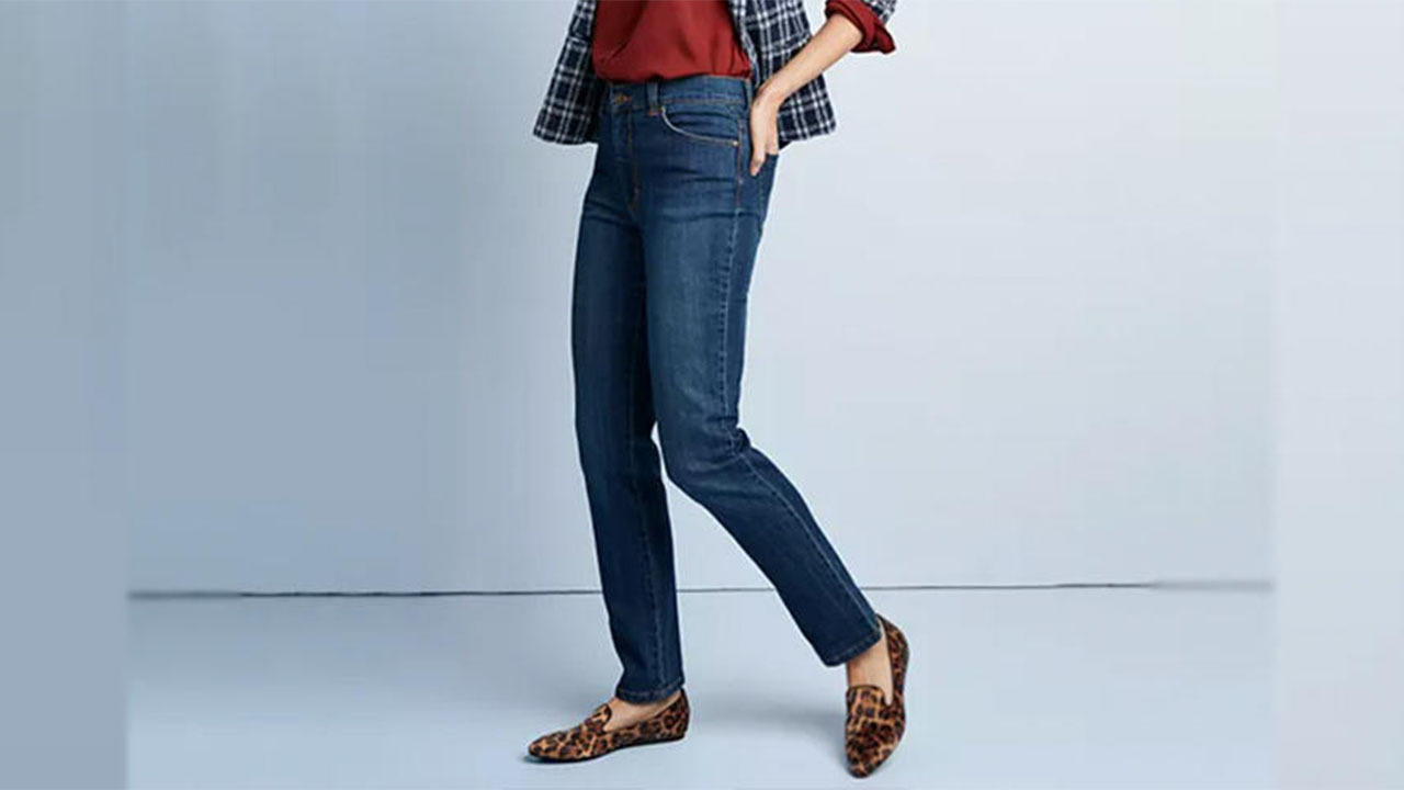 These $10 Gloria Vanderbilt jeans are one of the best deals at Kohl's Black  Friday sale right now - CBS News