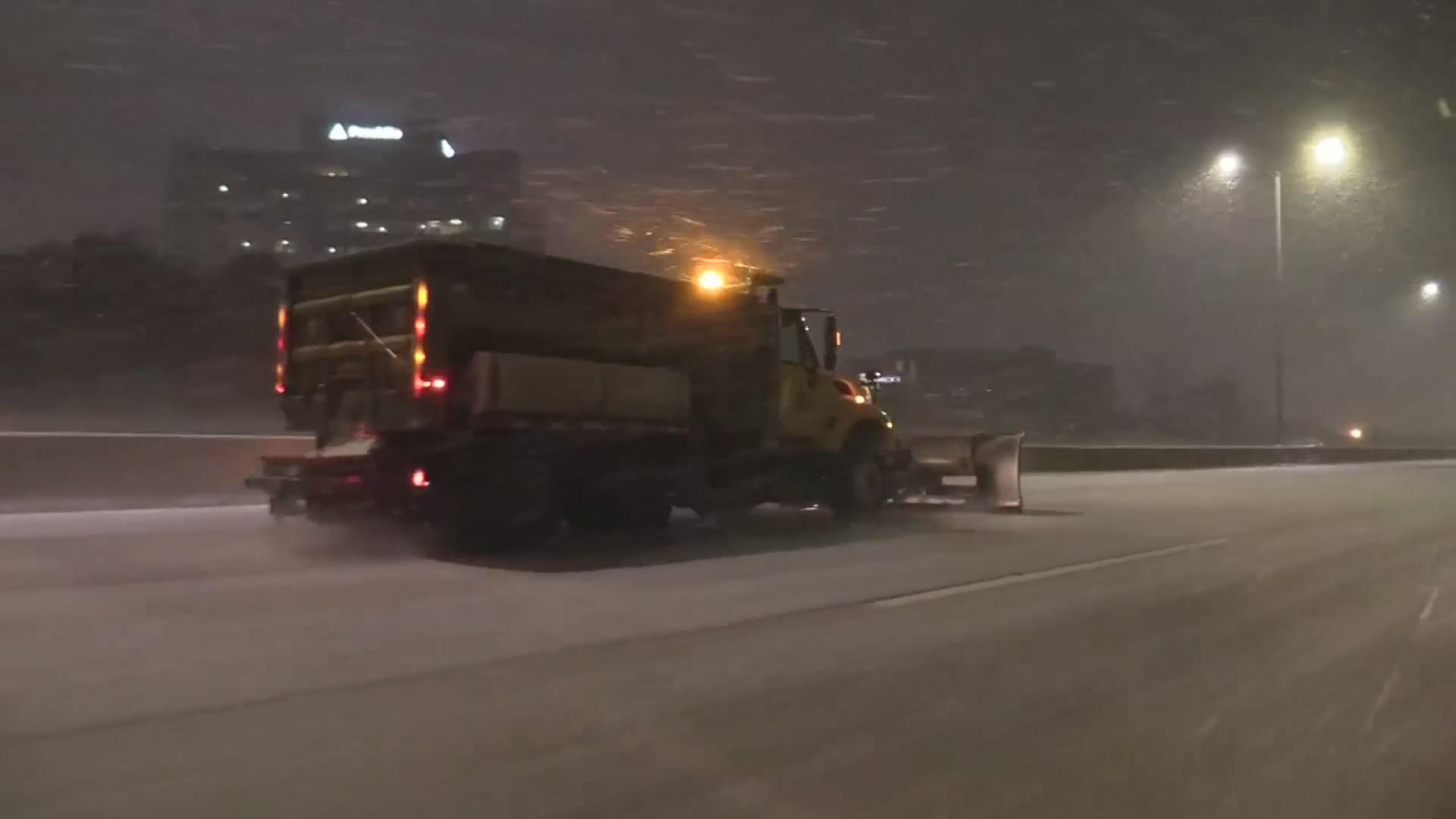 Chicago Weather Alert: slick road conditions amid overnight snow ...