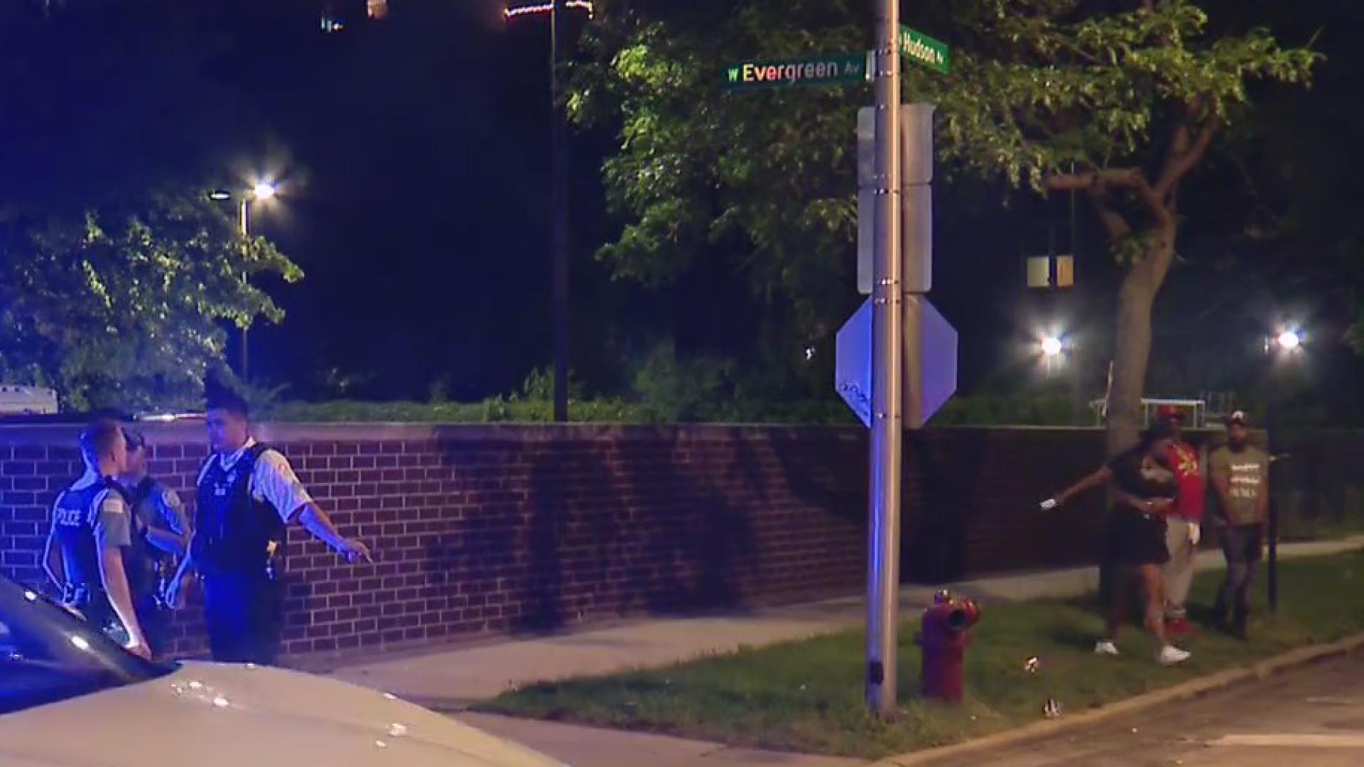 14-year-old boy among two wounded after shooting in Old Town - CBS Chicago