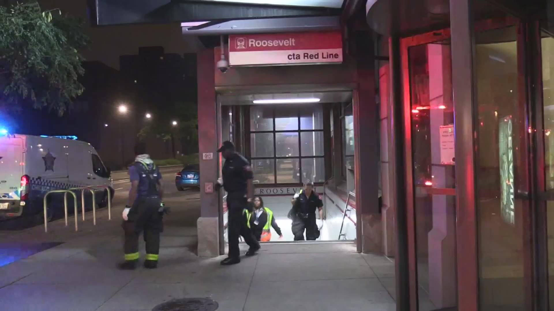 Man stabbed during fight on Roosevelt Red Line platform - CBS Chicago