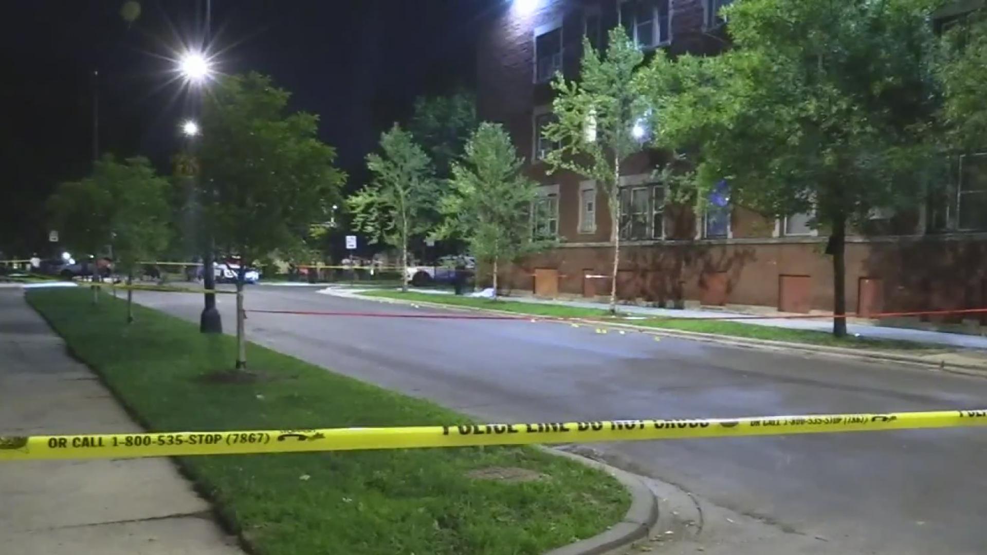 14-year-old boy shot and killed in Woodlawn - CBS Chicago