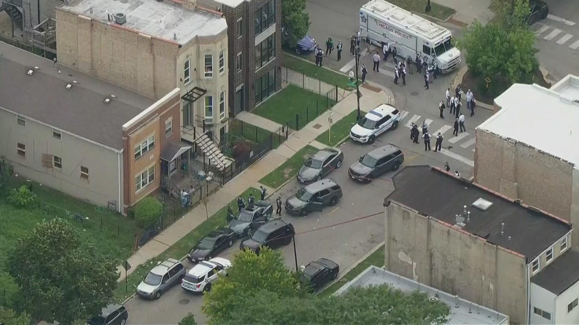 Person shot, wounded by Chicago Police on Near West Side; gun recovered ...