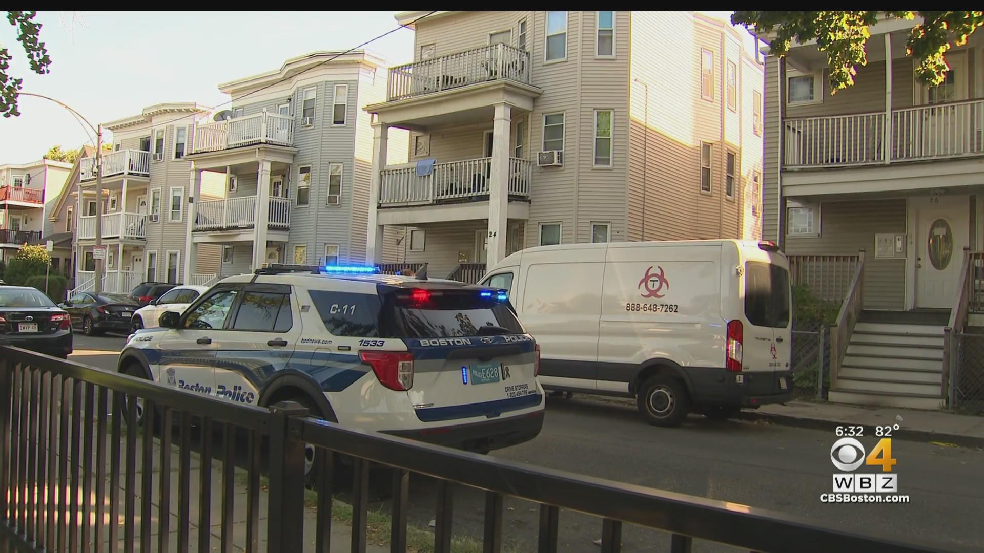 2 dead, 1 hurt in overnight Dorchester shooting - CBS Boston