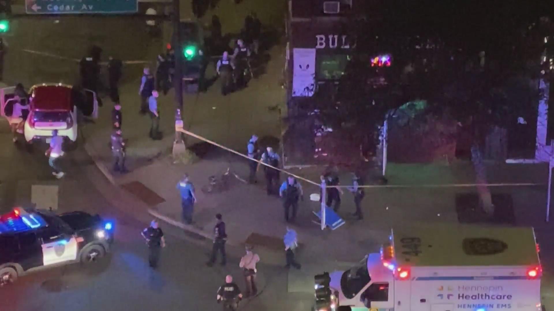 4 people hurt in shooting outside north Minneapolis gas station - CBS ...