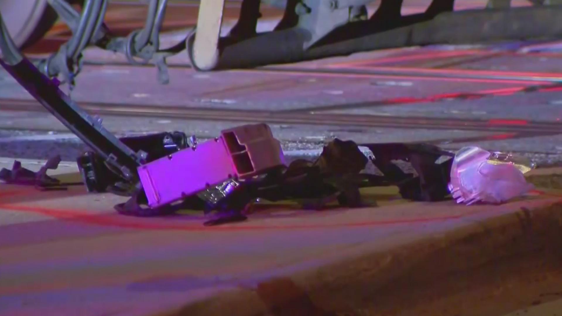 Metra trains halted in Palatine after car hit by train - CBS Chicago
