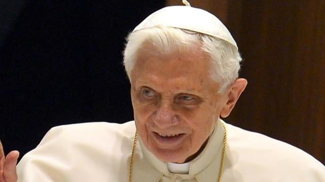 Pope Francis says former Pope Benedict "very sick" and asks for prayers ...