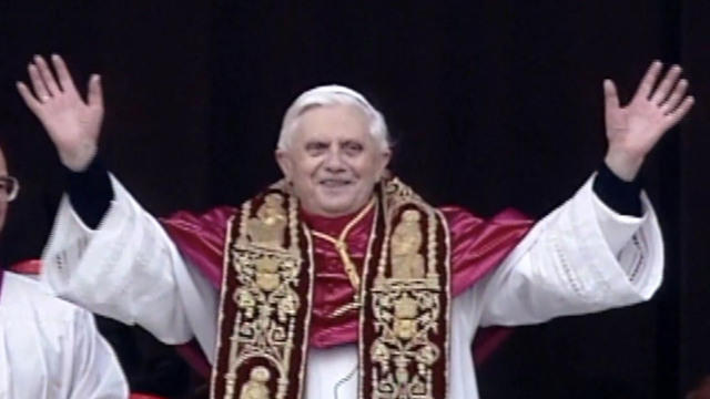 Thousands Mourn Benedict Xvi As Pope Emeritus Lies In State At The