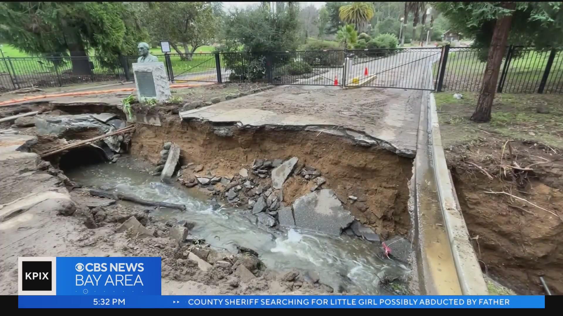 Massive sinkhole caused by storm forces extended closure of Oakland Zoo(01)