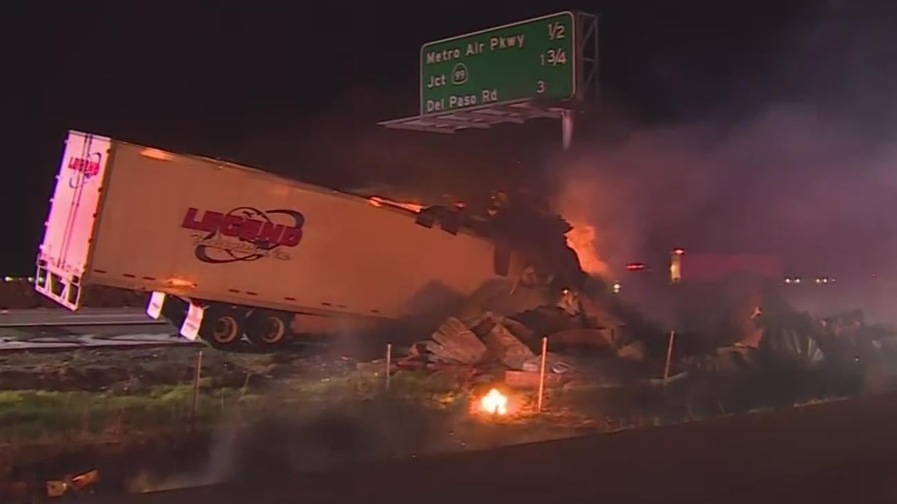 Traffic severely backed up on SB I-5 near SMF after fiery big rig crash ...
