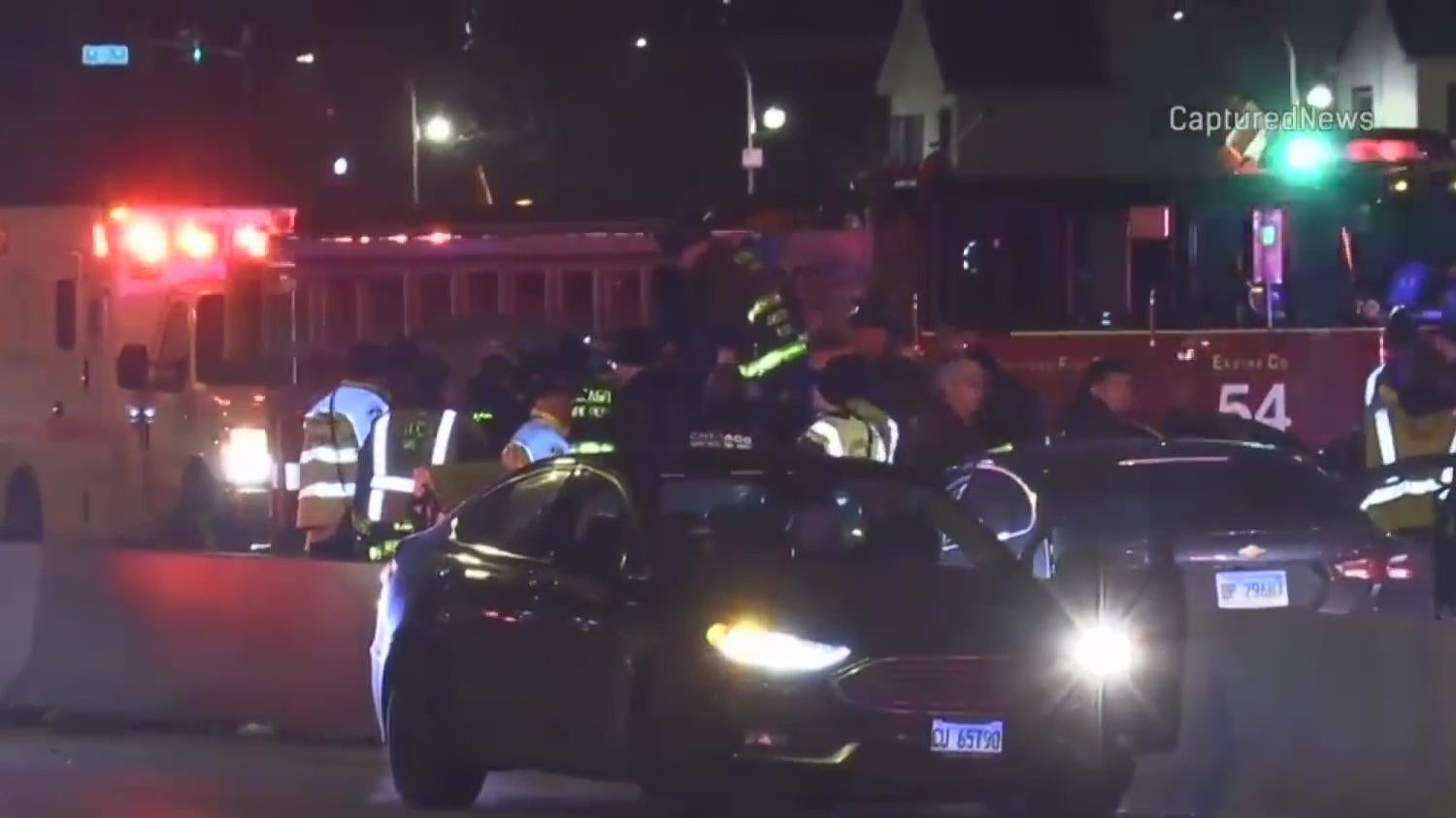 2 dead, 5 hurt in Dan Ryan expressway crash - CBS Chicago