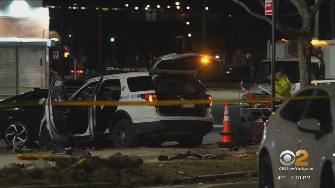 Woman struck, killed in crash involving NYPD car in Queens - CBS New York