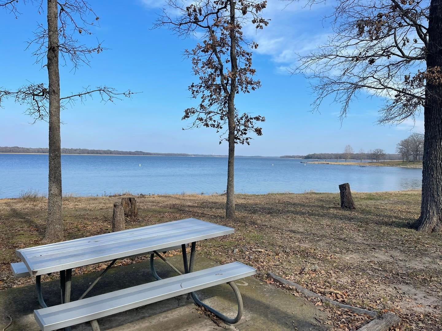 Gov. Abbott backs efforts to save Fairfield Lake State Park - CBS Texas