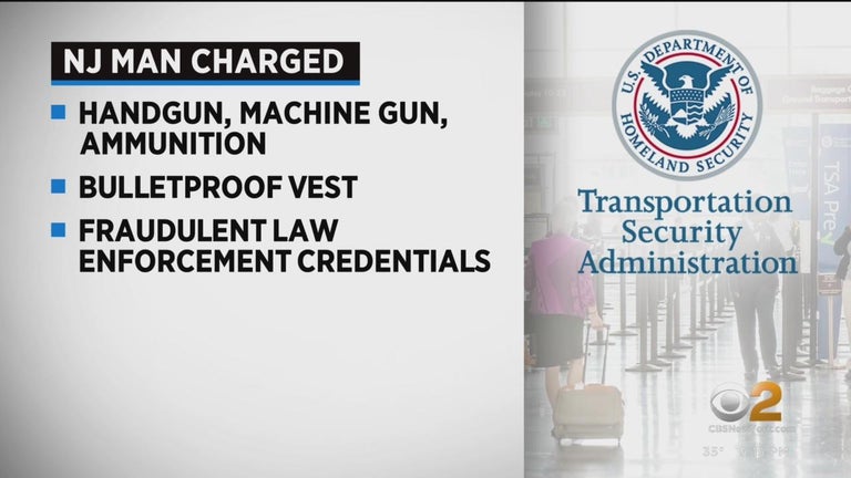 New Jersey man caught with cache of weapons at Newark Airport - CBS New ...