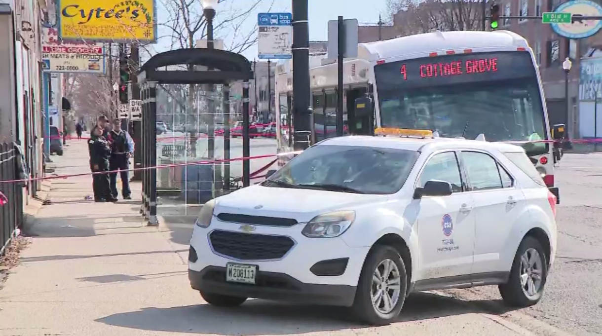 Chicago Shooting: Suspect shoots man on CTA bus in Chatham - CBS Chicago
