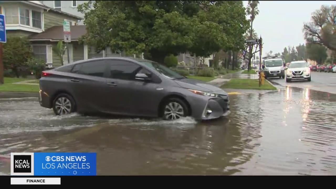 Rain causes flooding and slick roads across LA - CBS Los Angeles