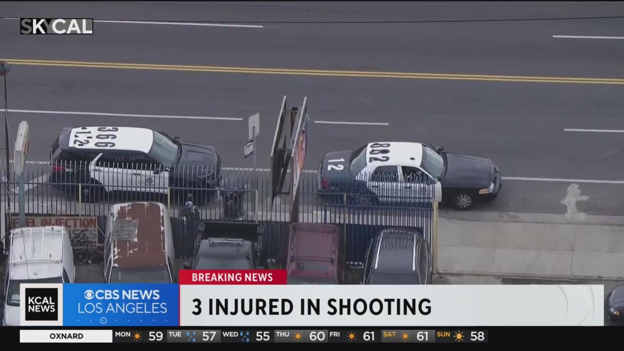 Police investigating triple-shooting in South Los Angeles - CBS Los Angeles