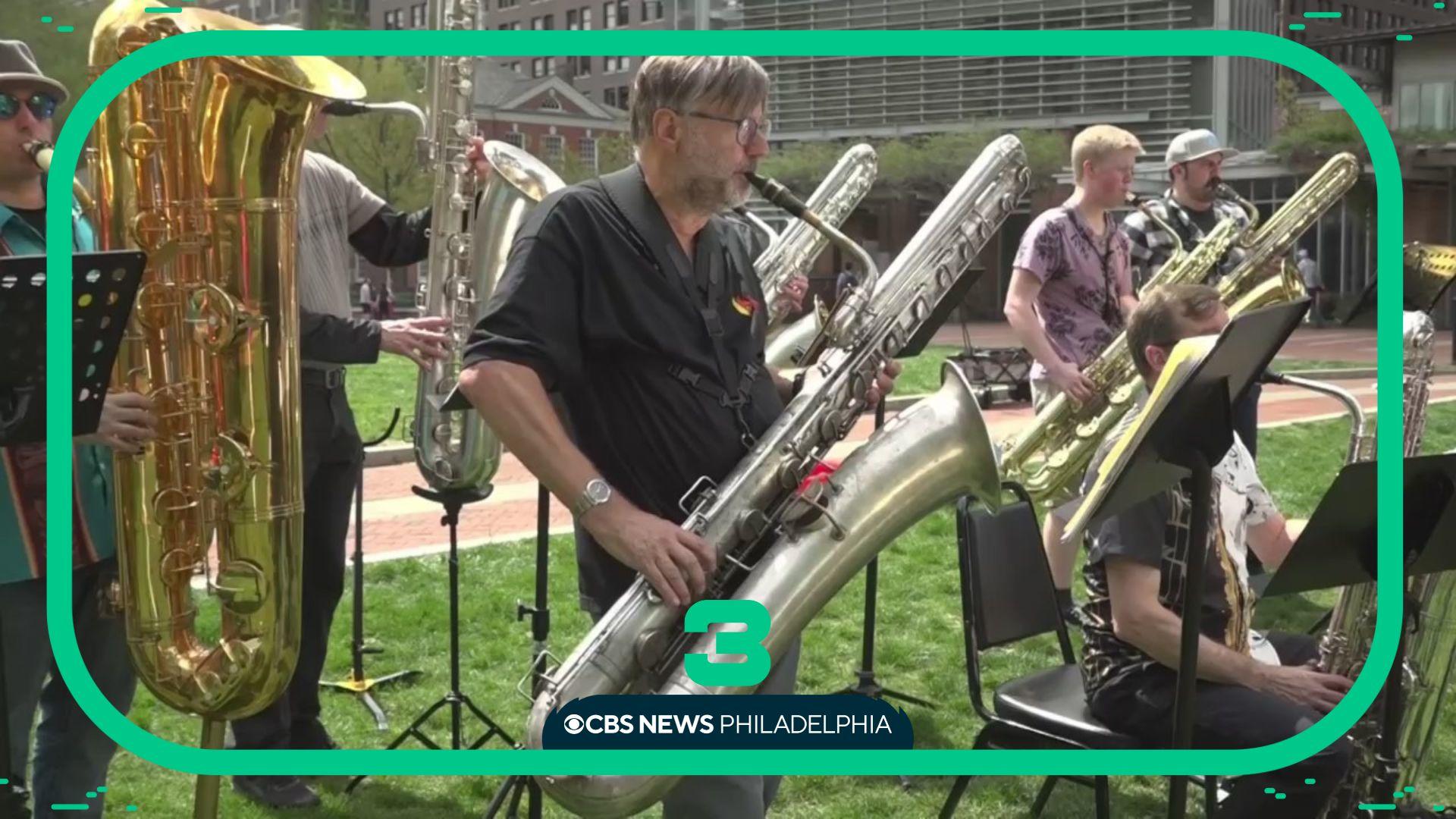 Band of brass instruments try to break a Guinness World Record - CBS ...