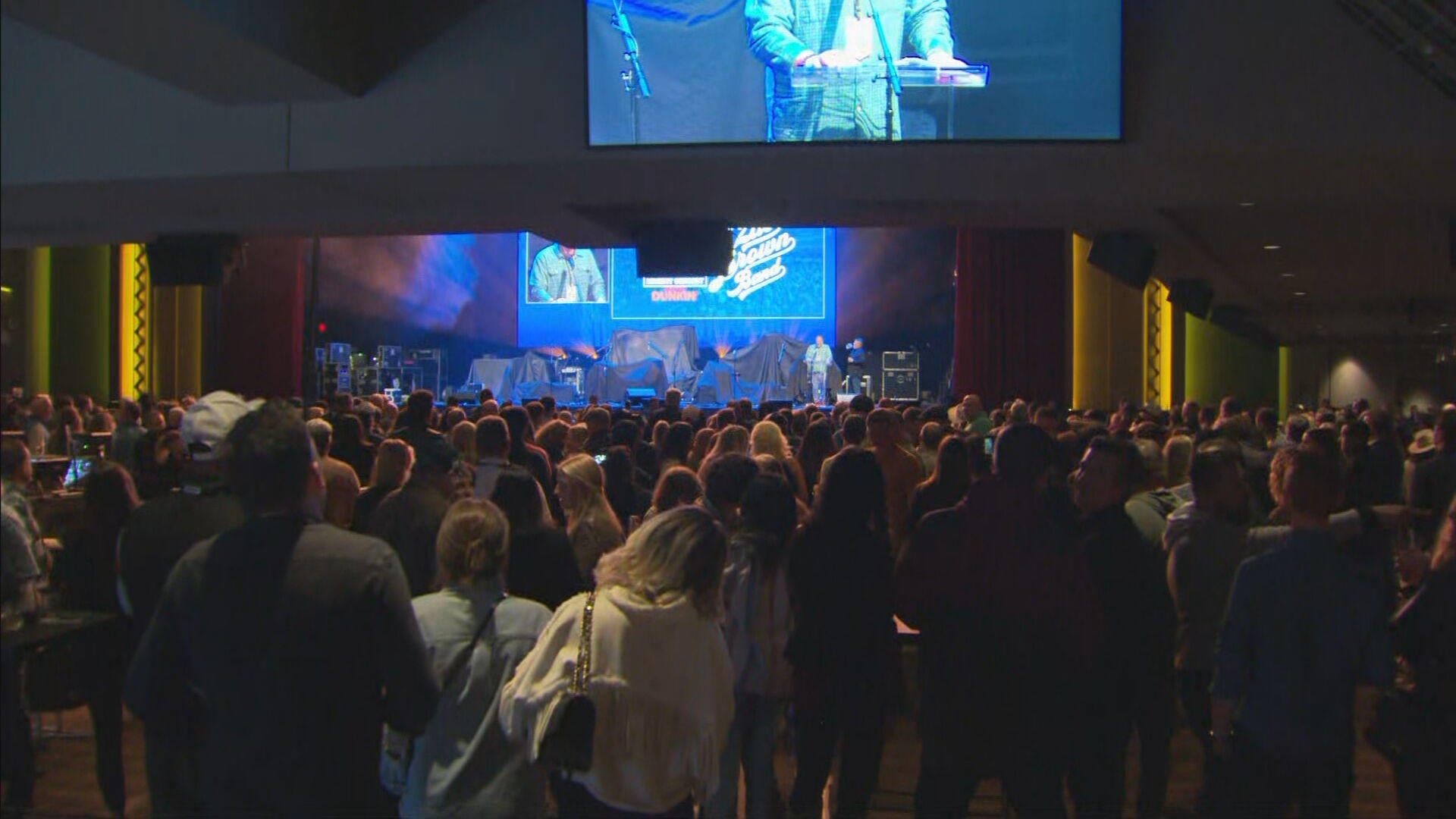 '10 Years Stronger' Boston Marathon benefit held at MGM Music Hall at