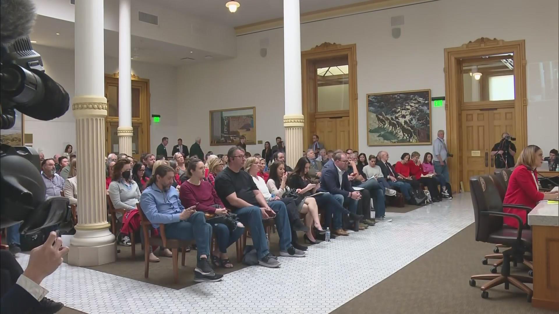 Colorado gun control bills progress; semi-auto ban unlikely - CBS Colorado