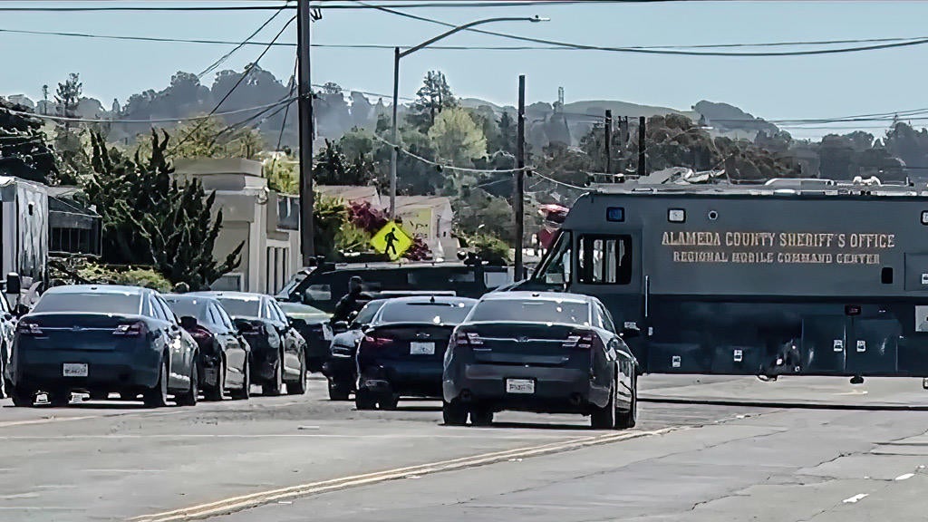 Update: 2 dead, 2 injured in Hayward hookah lounge shooting - CBS San ...