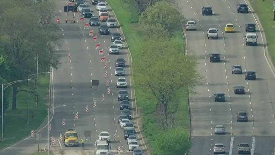 Traffic disrupted on DuSable Lake Shore Drive for resurfacing - CBS Chicago