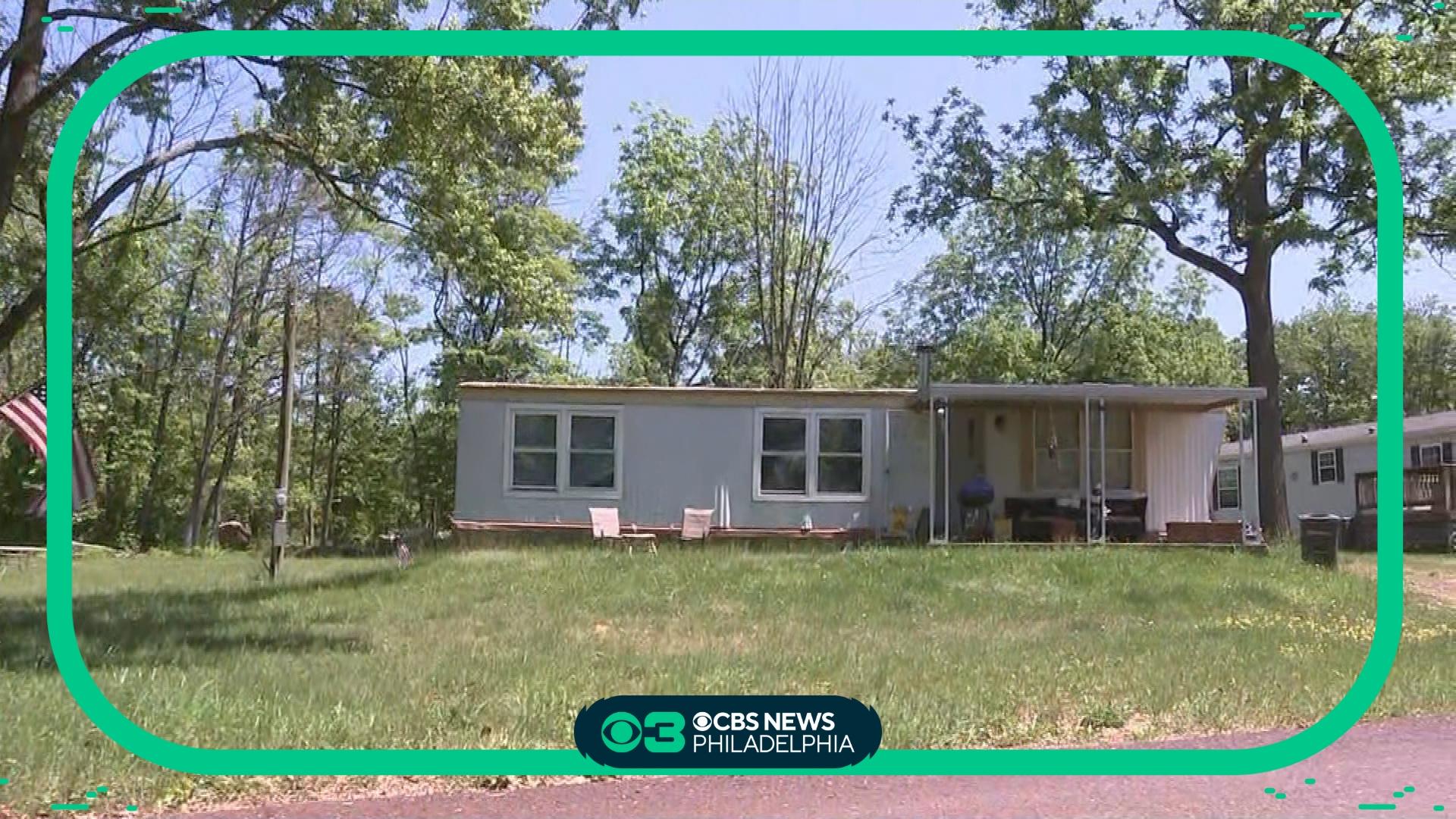 Parents charged after 7 kids found in "deplorable living conditions