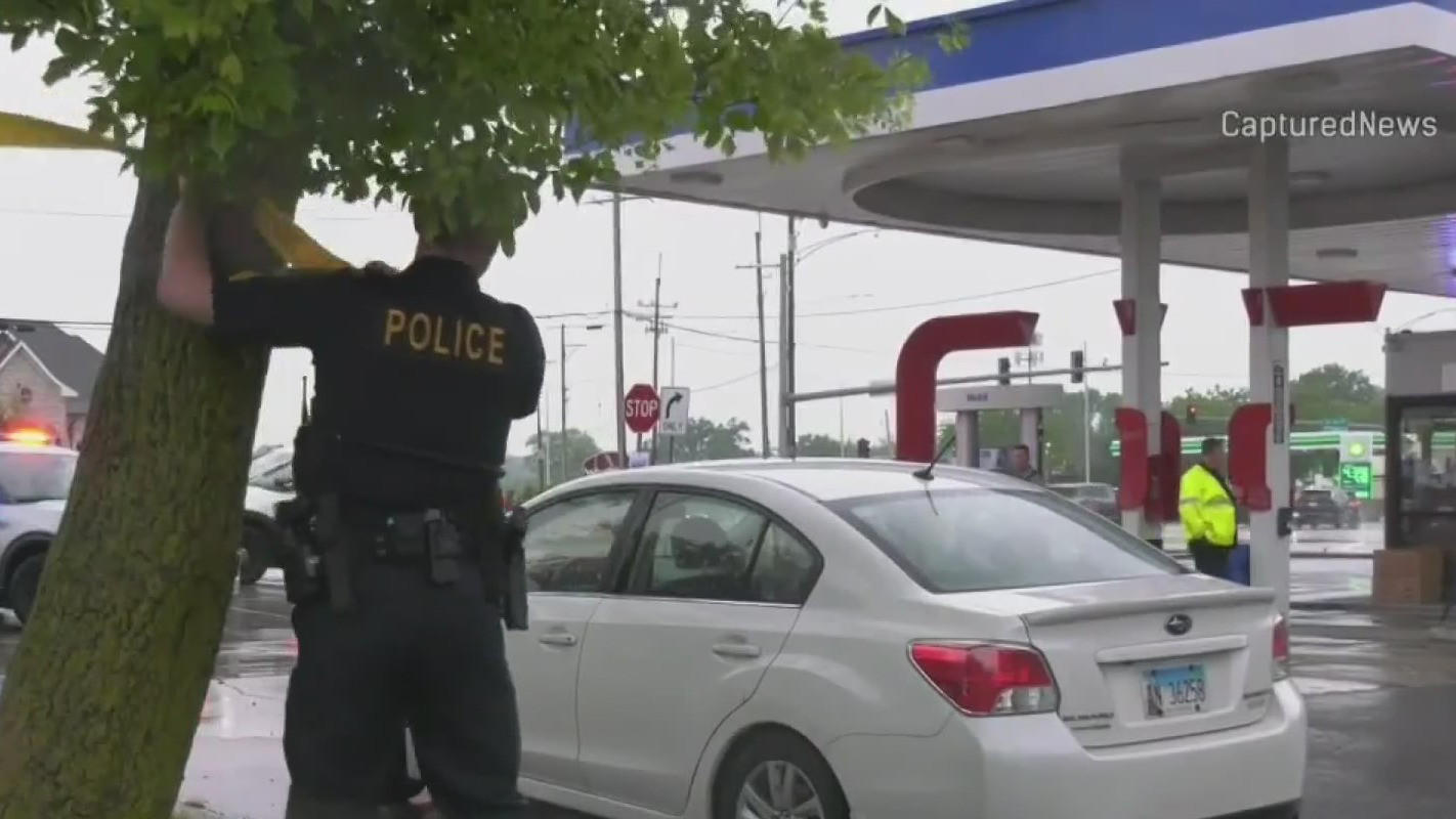 Suspected road rage shooting leaves man wounded in Libertyville - CBS ...