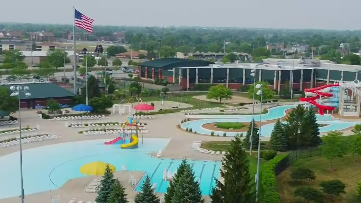 5-year-old girl drowns at water park in Tinley Park - CBS Chicago