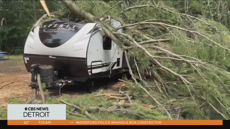 Storm damage cleanup underway after confirmed tornado hits Lexington ...