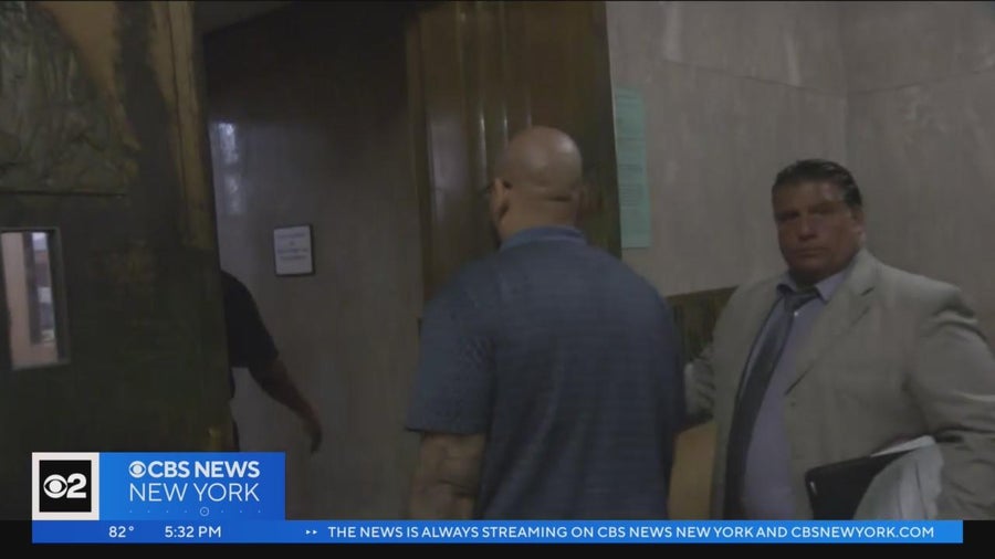 Former NYPD sergeant Adrian DeJesus pleads guilty to assaulting inmate ...