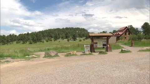 Solo female hikers warned of naked predator on Jefferson County trails