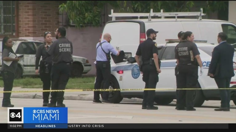 Miami police investigating double fatal daytime shooting - CBS Miami
