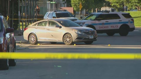 Man, 4-year-old boy wounded in Woodlawn shooting - CBS Chicago