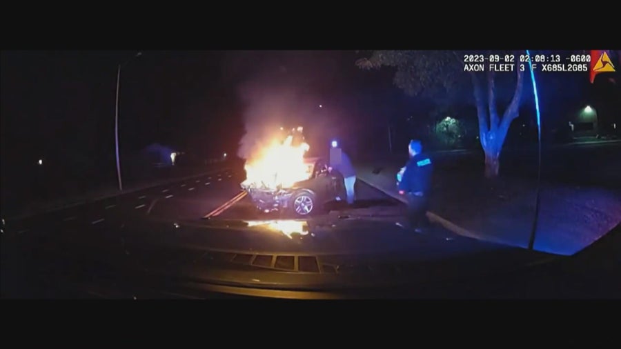 Longmont police officer helps rescue man trapped inside burning car ...