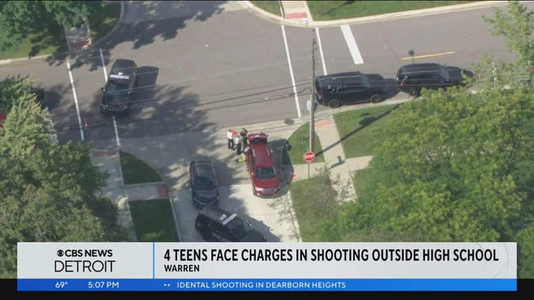 Four teens held without bond in shooting outside Warren school - CBS ...