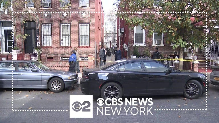 Police seek suspect in deadly Brooklyn shooting - CBS New York