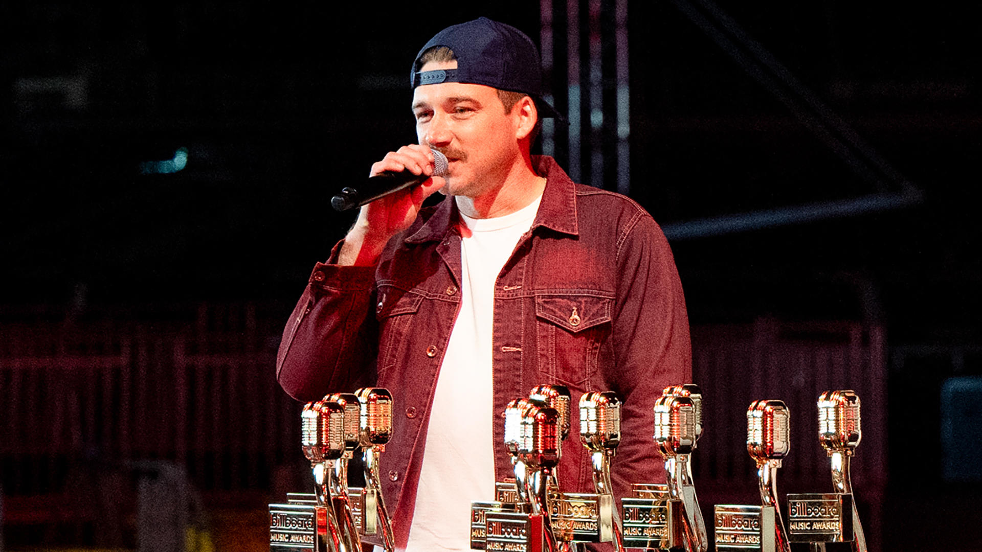 Morgan Wallen arrested after allegedly throwing chair from rooftop