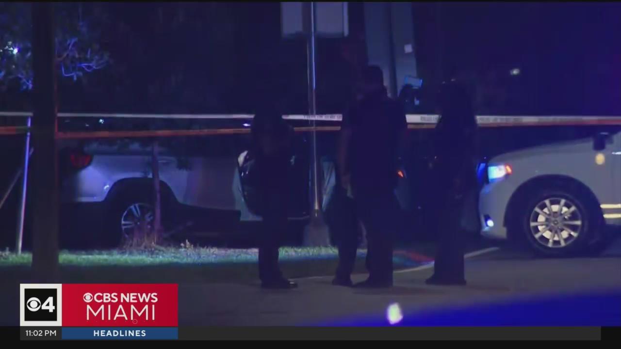 Police investigate 1 shot, 1 injured after car crashes into tree in ...