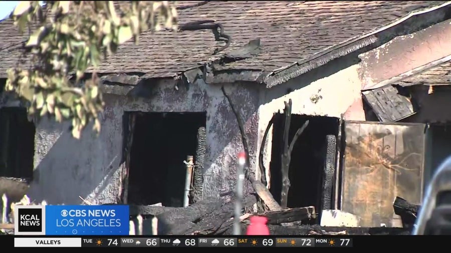 Massive fire destroys 5 homes in South Los Angeles, 2 people in ...