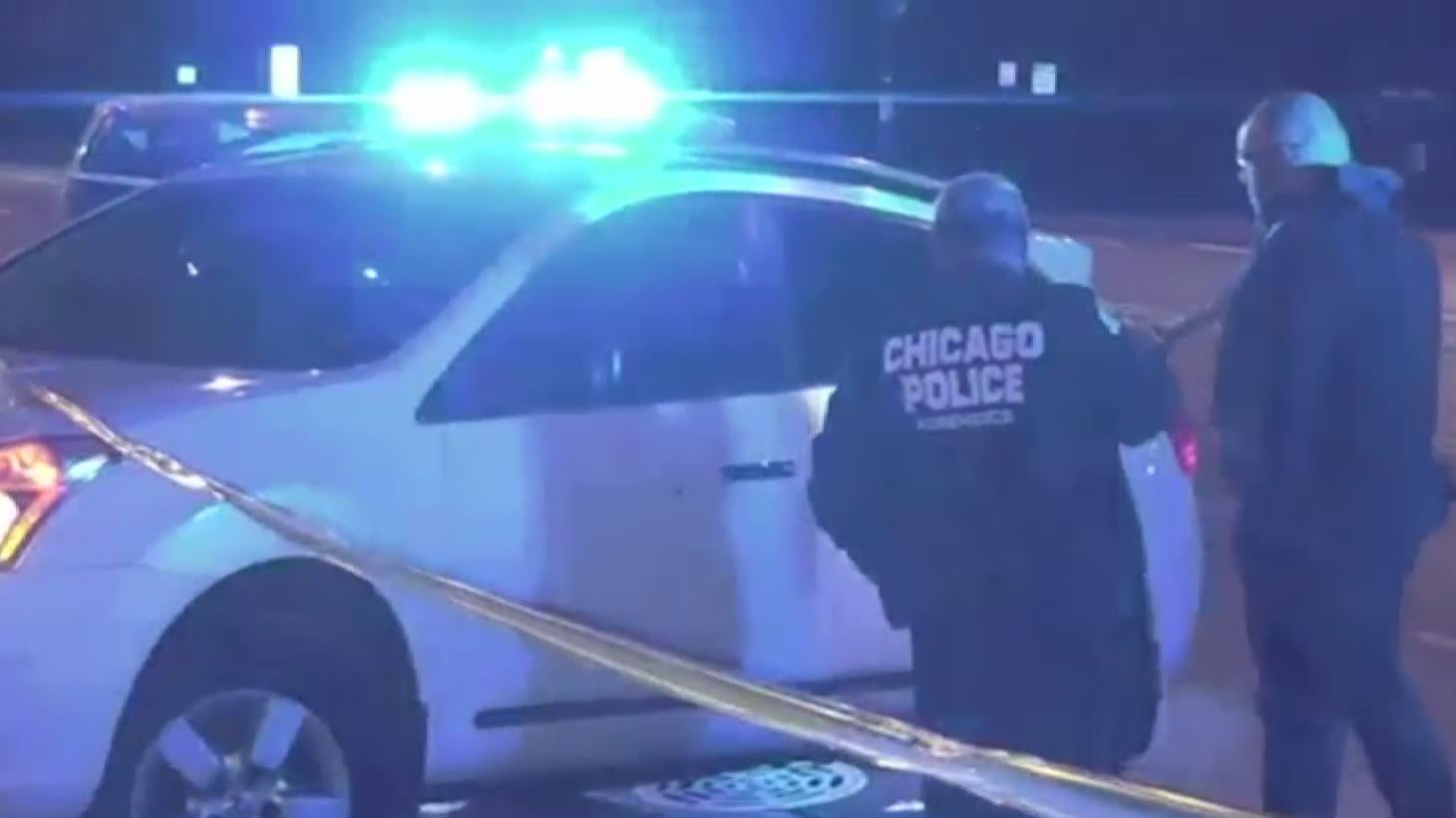 Driver shot near Mount Sinai Hospital on Chicago's West Side - CBS Chicago